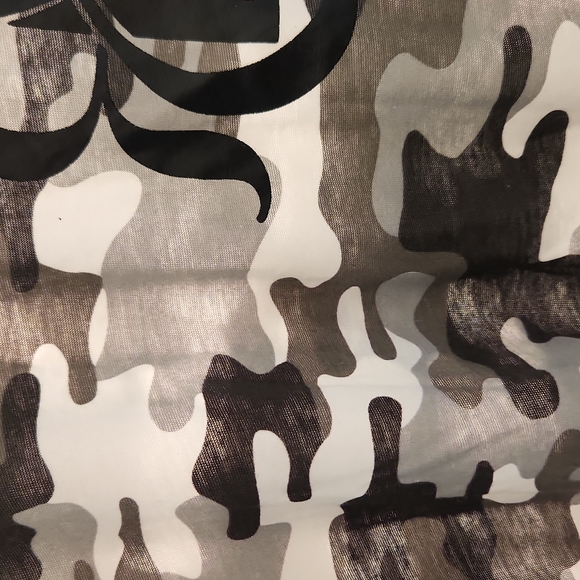 Rock & Republic camouflage long sleeve men's t-shirt. Sz M - Picture 6 of 6